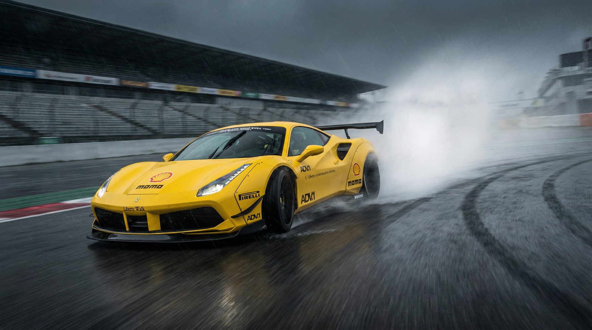 蘑菇视频雨战赛道视频